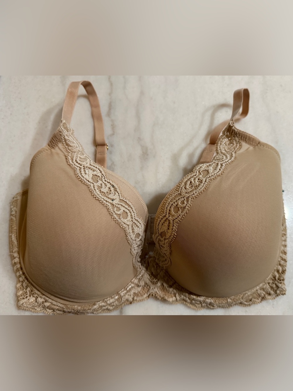 NWOT Natori 36DDD  Feathers Contour Plunge Underwire Bra Cafe